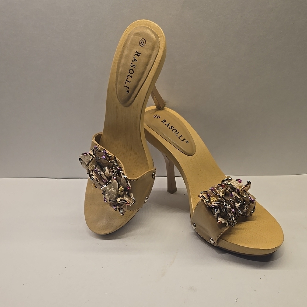 Rasolli Women's Tan Heeled Sandals